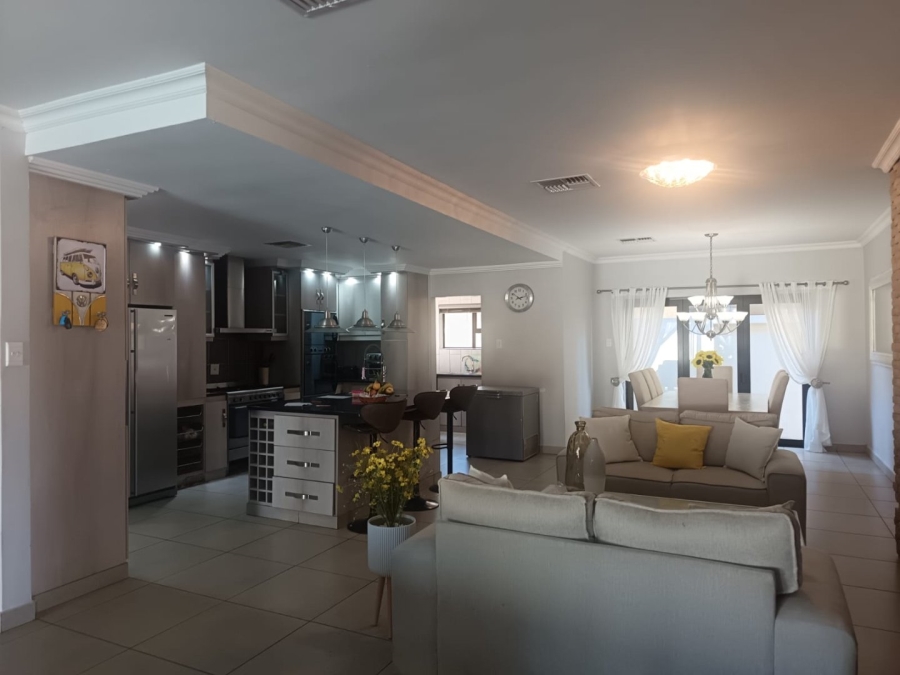 4 Bedroom Property for Sale in Hillcrest Northern Cape